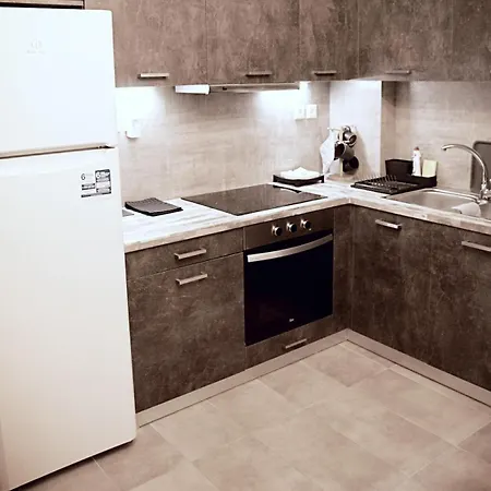 Apartment 7th Heaven Elevated Portview Retreat & Vibes