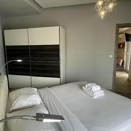 7th Heaven Elevated Portview Retreat & Vibes Apartment *